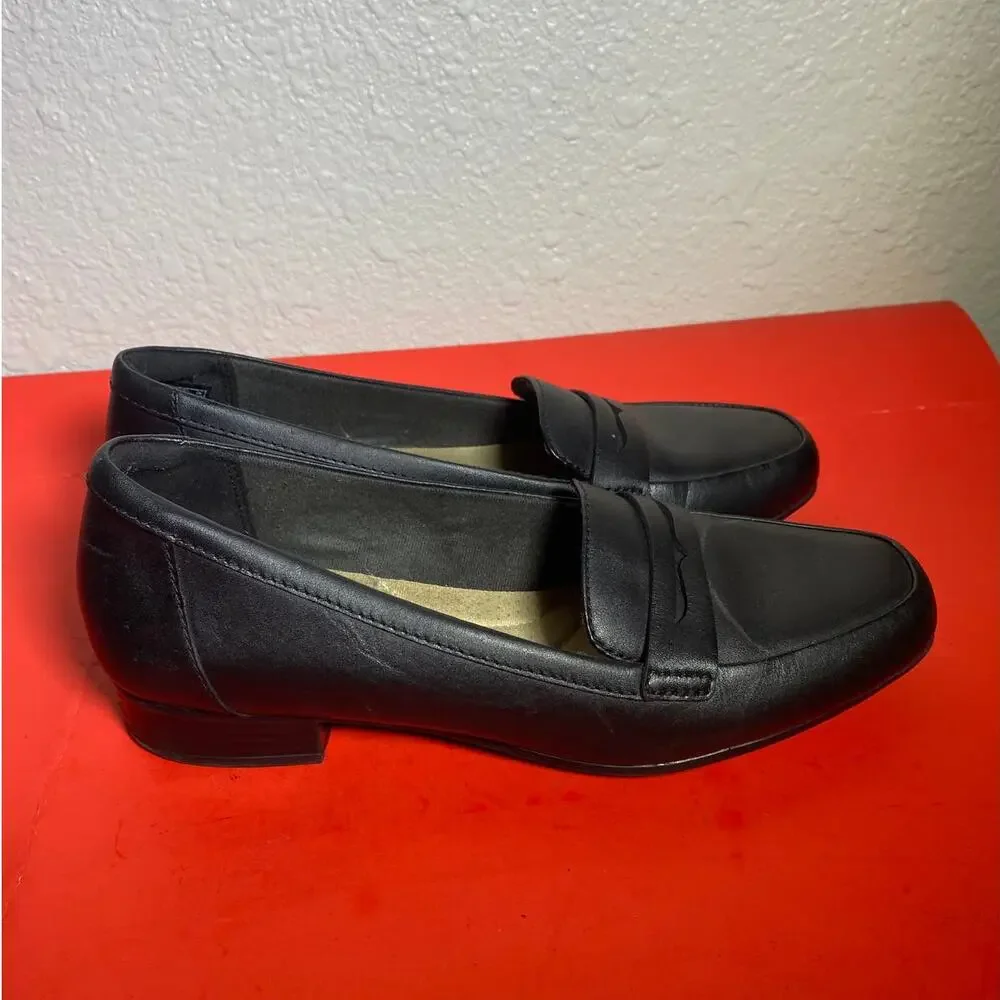 Collection by Clarks black leather loafer size 8